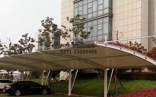 新鄭供電公司膜結(jié)構(gòu)車棚