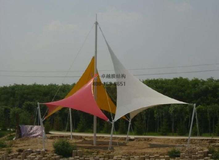 臨沂<font color='red'>張拉膜結(jié)構(gòu)</font>景觀設計施工【案例圖片】