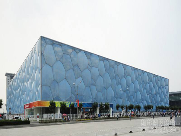 ETFE膜結(jié)構(gòu)充氣系統(tǒng)是怎么工作的？