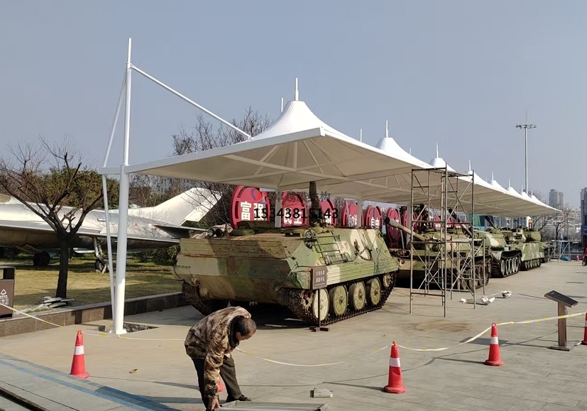 信陽(yáng)鄂豫皖革命紀(jì)念館坦克車(chē)遮陽(yáng)棚