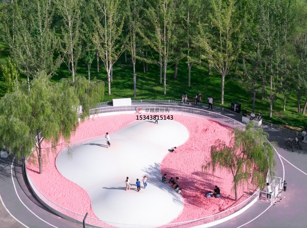 克拉瑪依膜結(jié)構(gòu)公司【蹦蹦云膜結(jié)構(gòu)】克拉瑪依膜結(jié)構(gòu)廠家